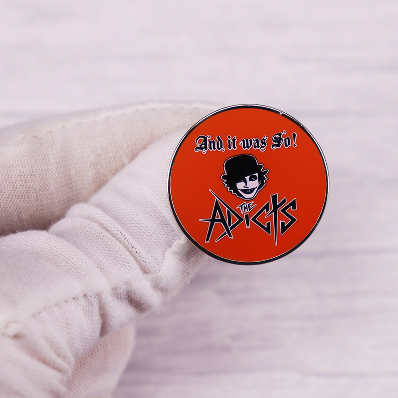 Vintage Collectible Pins - The- Adicts المينا دبوس خمر روك