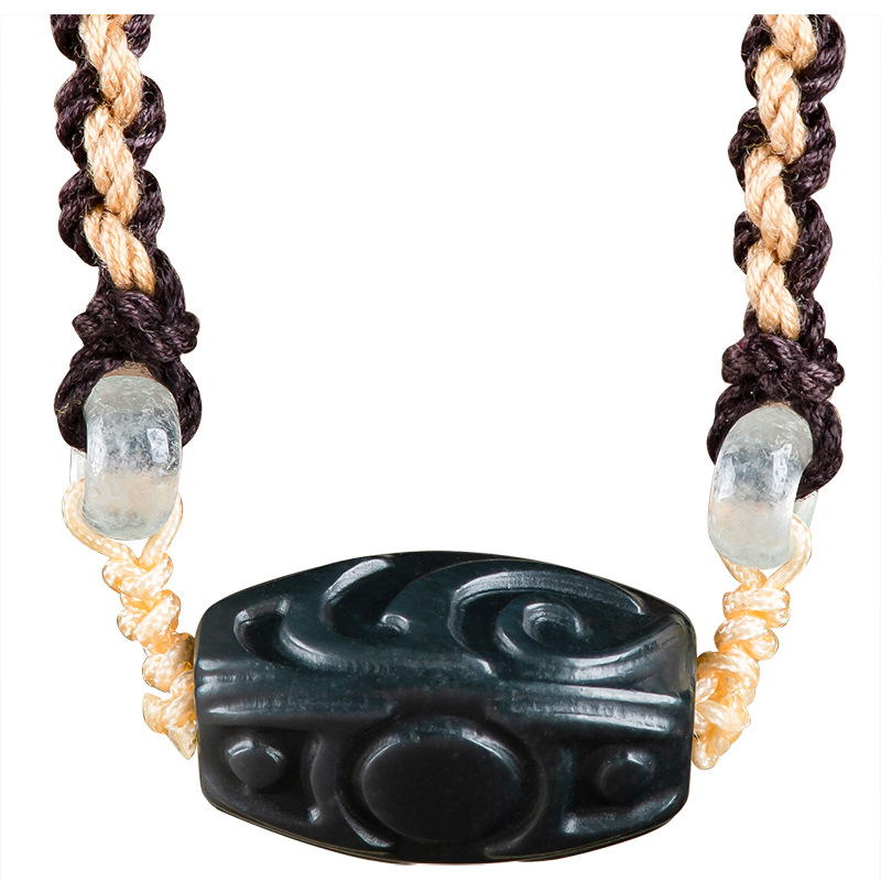 قلادة خرز من اليشم الهيتي المن - مراجعة Vintage Necklace وسعره