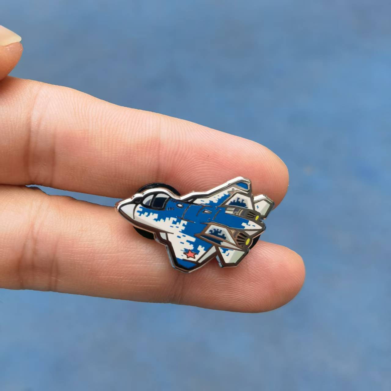 شارة طائرة تشيبي الأصلية دبوس  - مراجعة Vintage Collectible Pins وسعره