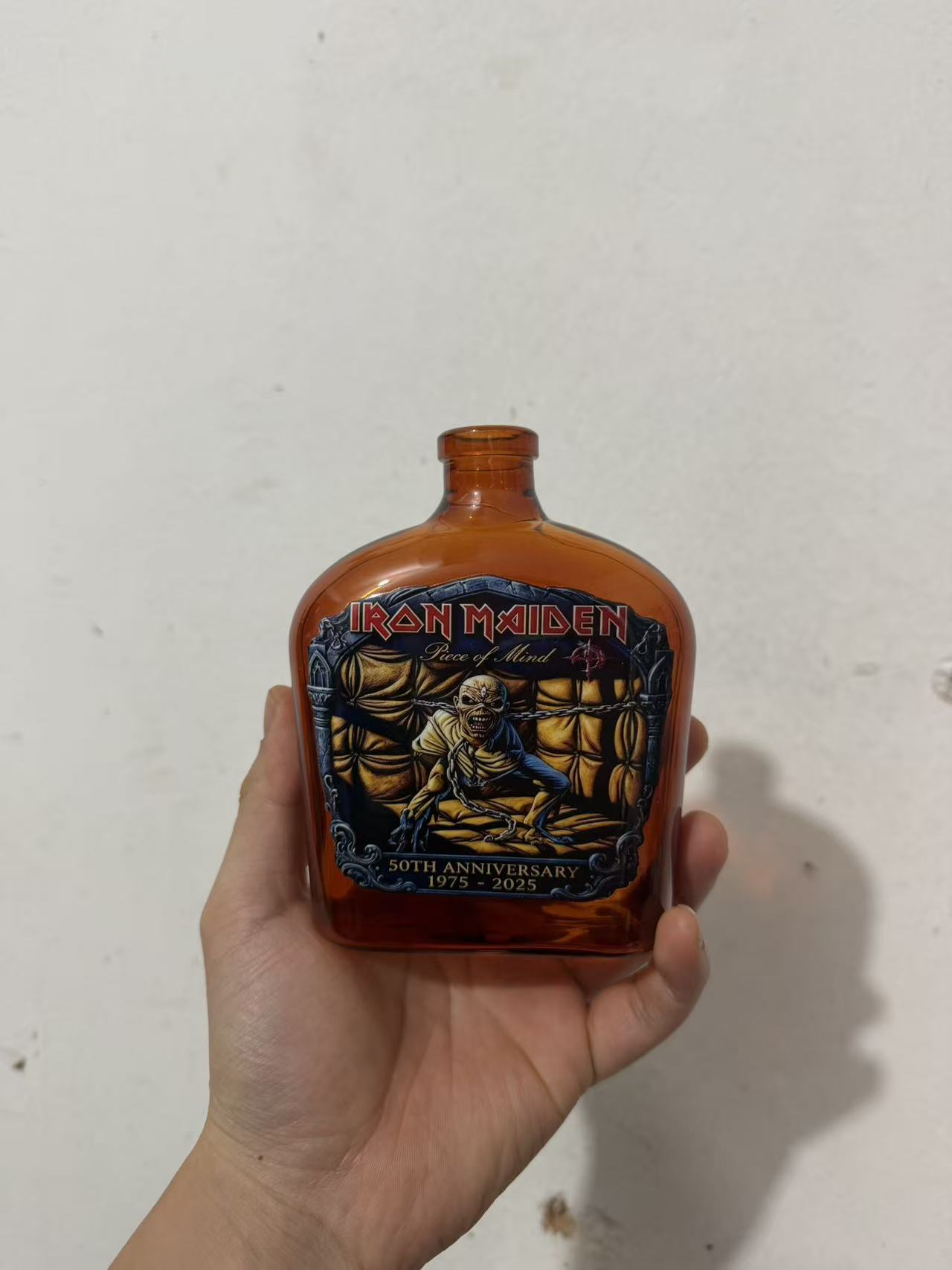 زجاجة مشروبات كحولية بتصميم تم - مراجعة Vintage Collectible Bottles وسعره