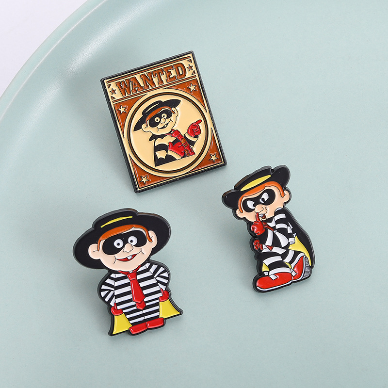 مجموعة دبابيس وشارات مينا بتصم - مراجعة Vintage Collectible Pins وسعره
